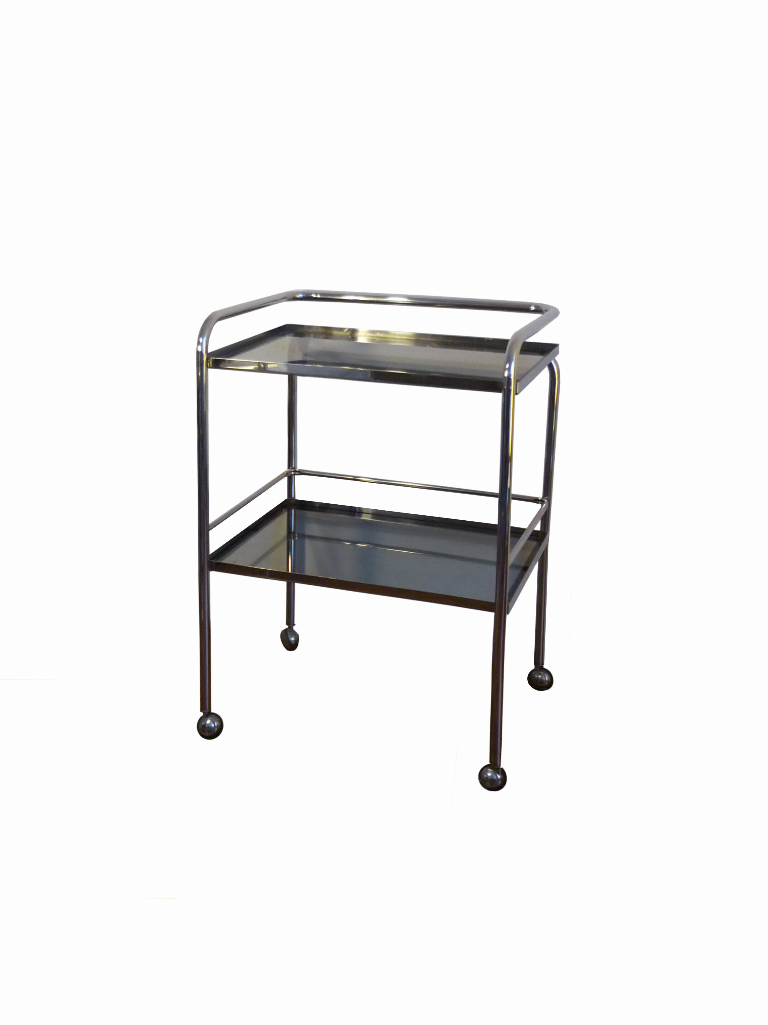 Serving in chromed metal and tinted 60s