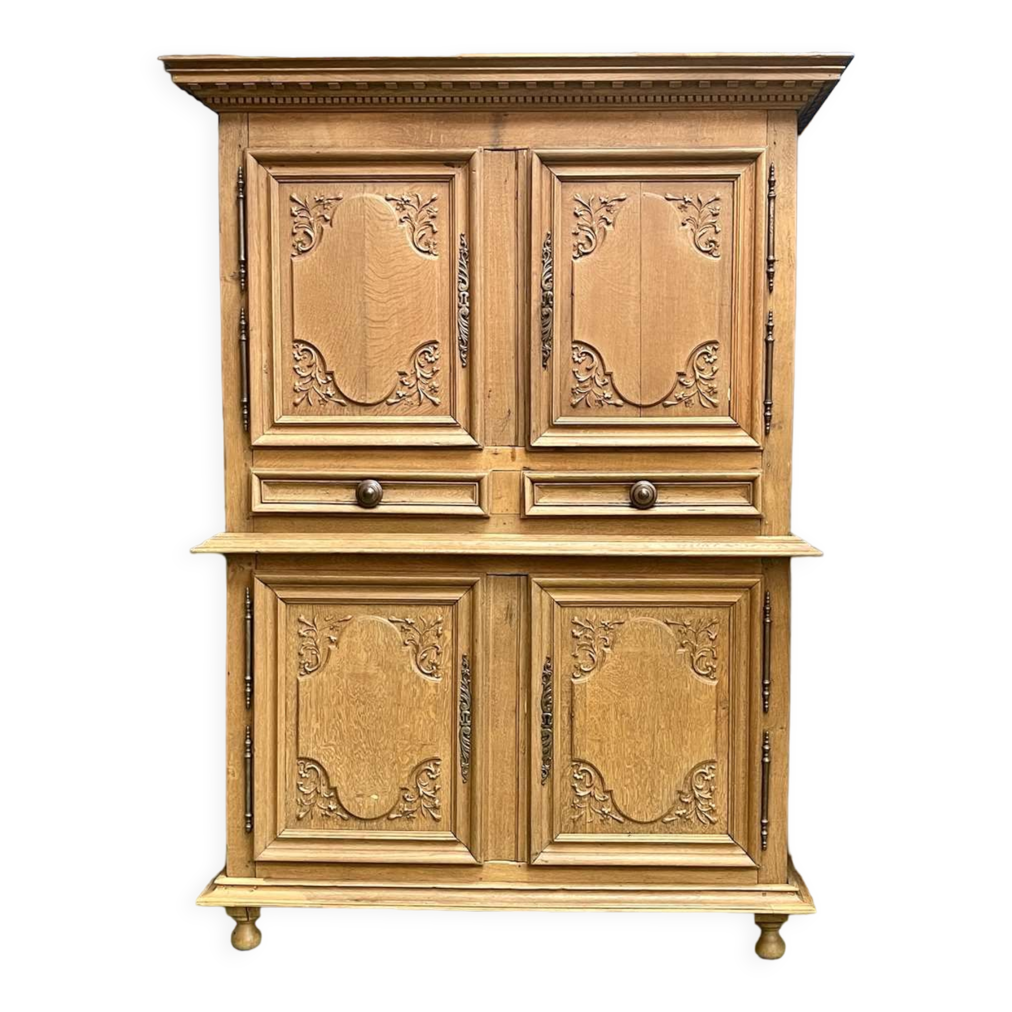 Sideboard 4 doors of the eighteenth in raw oak