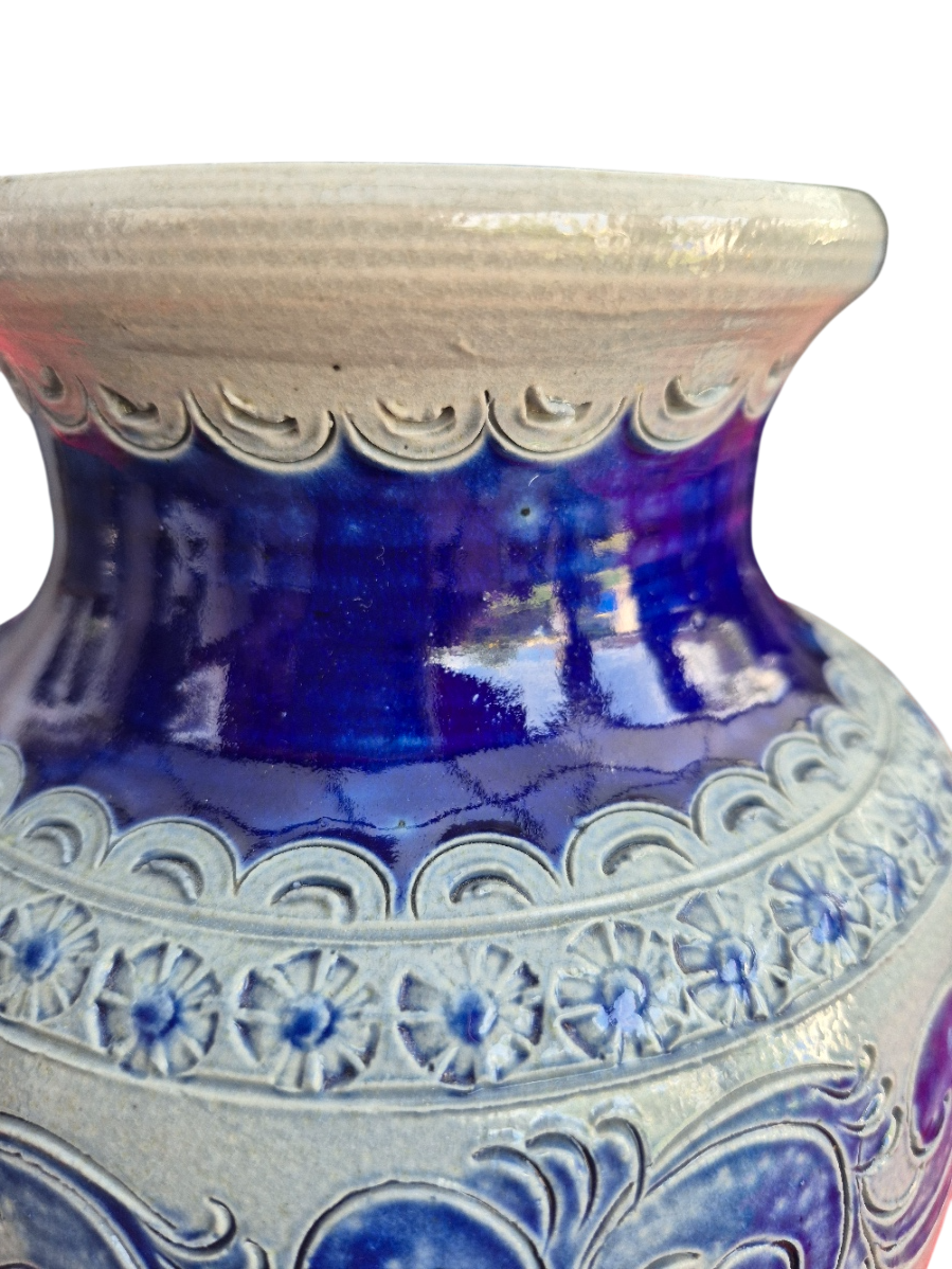 stoneware vase from Betschdorf signed Bella kitsch