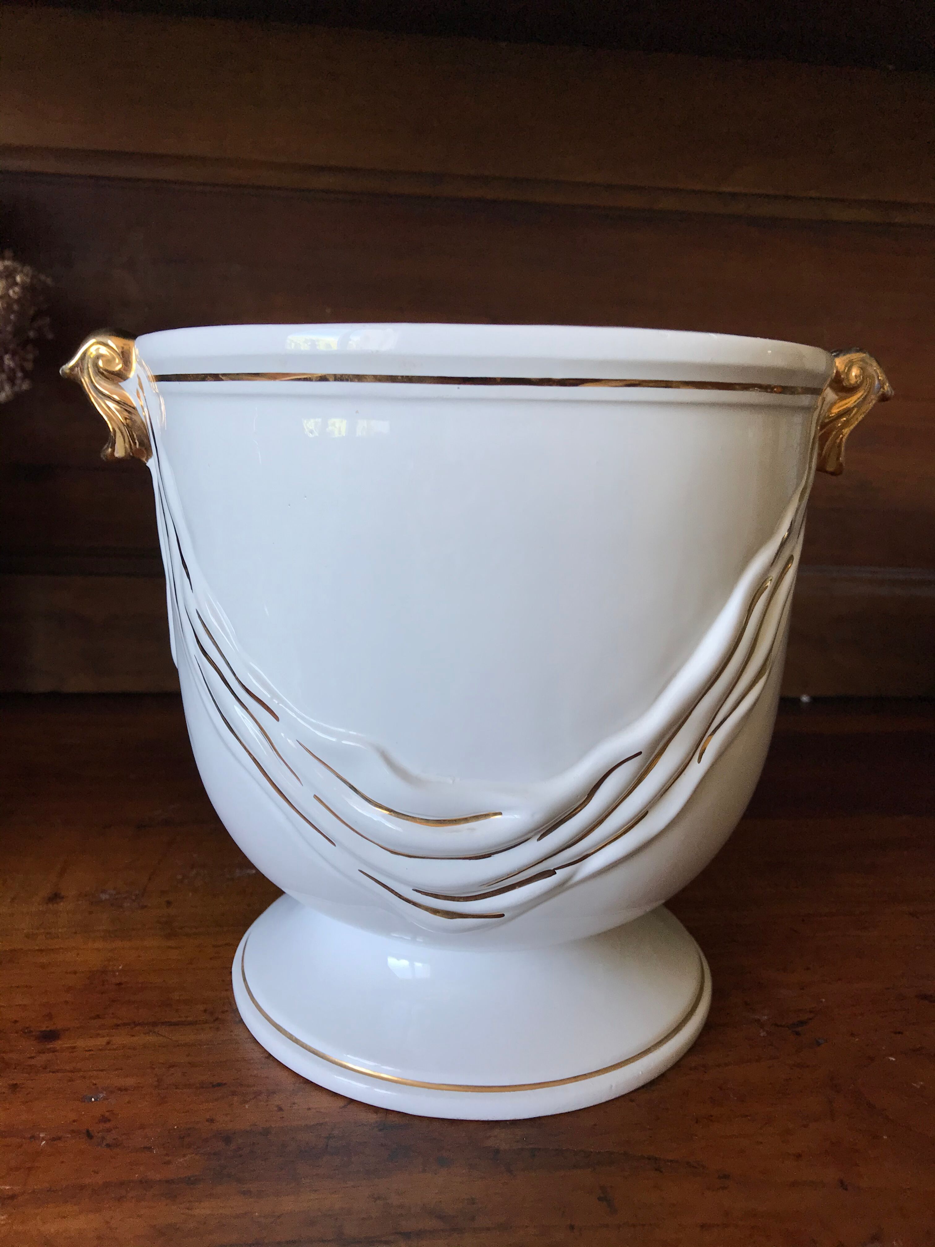 Bassano ceramic pot cache