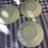 Set of 8 small white plates