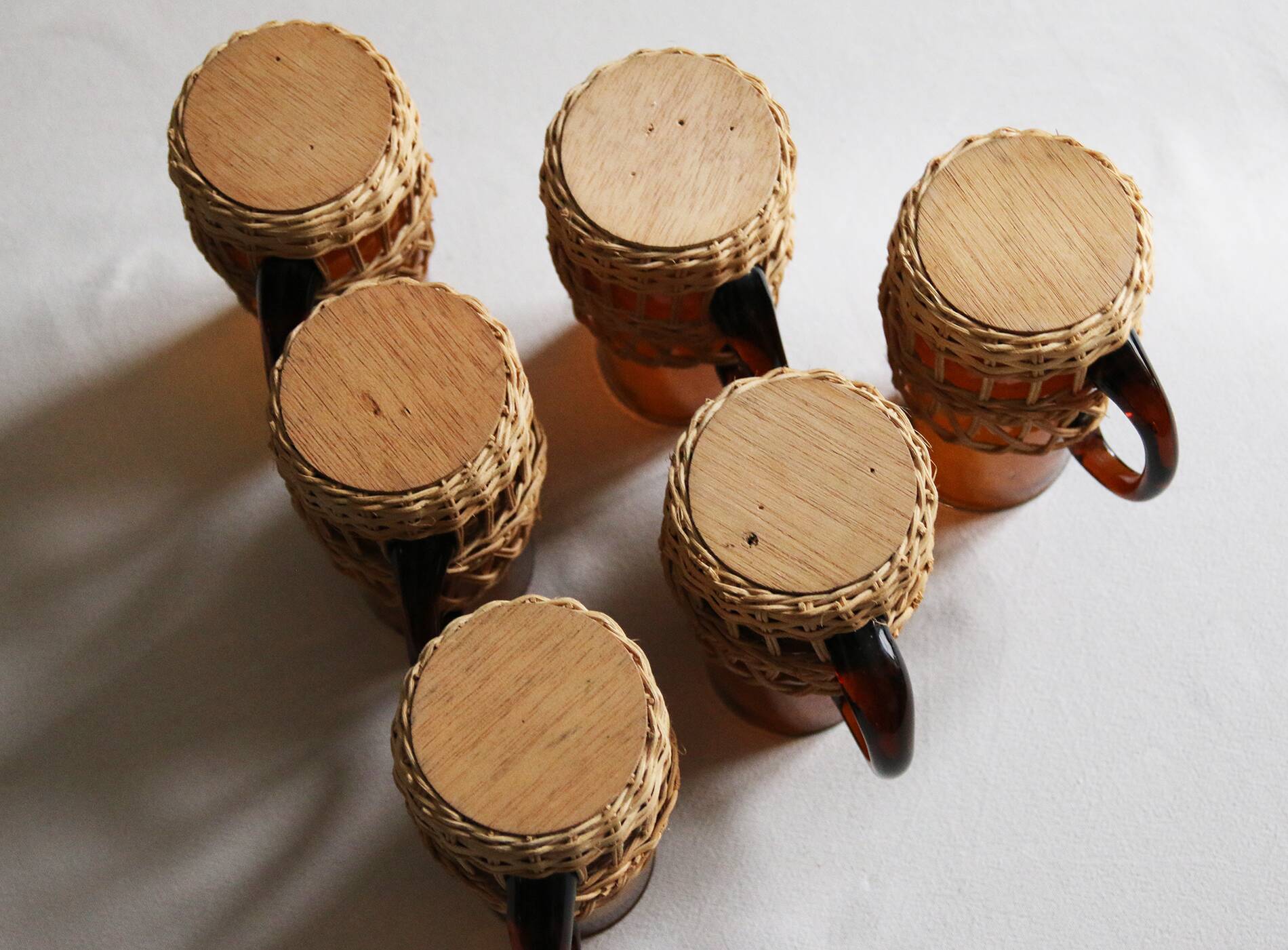 6 amber glasses wrapped in rattan Circa 60/70 Vintage