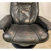 Armchair relaxation leather & footrest Stressless model Ekornes vintage 1980