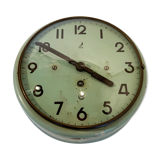 Mechanical wall clock