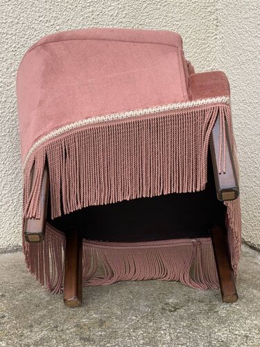 Fauteuil crapaud velours rose 1970
