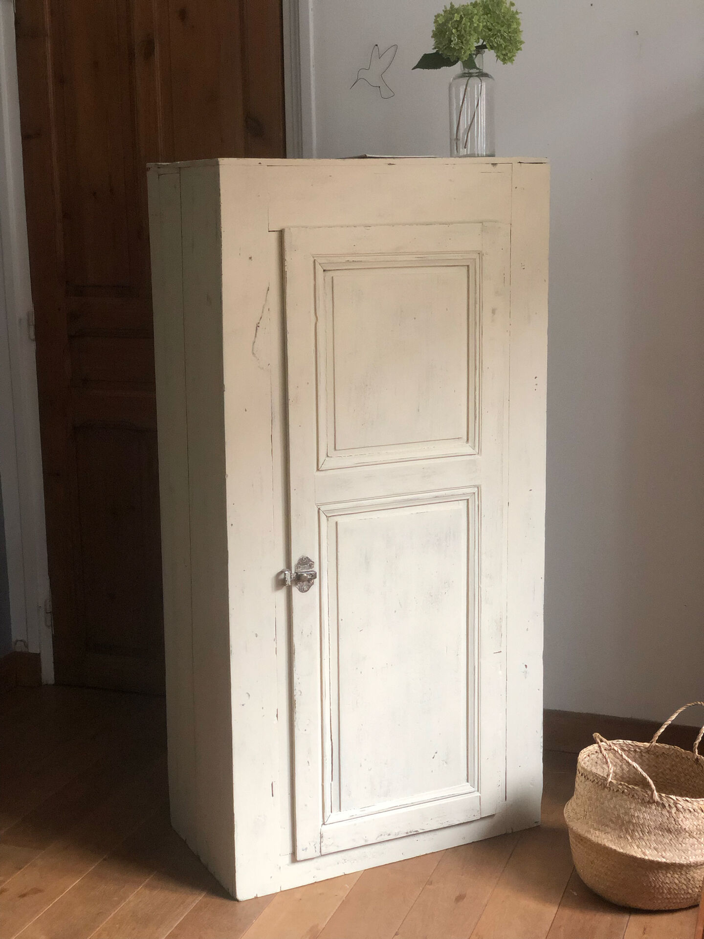 Armoire parisienne ancienne patinée