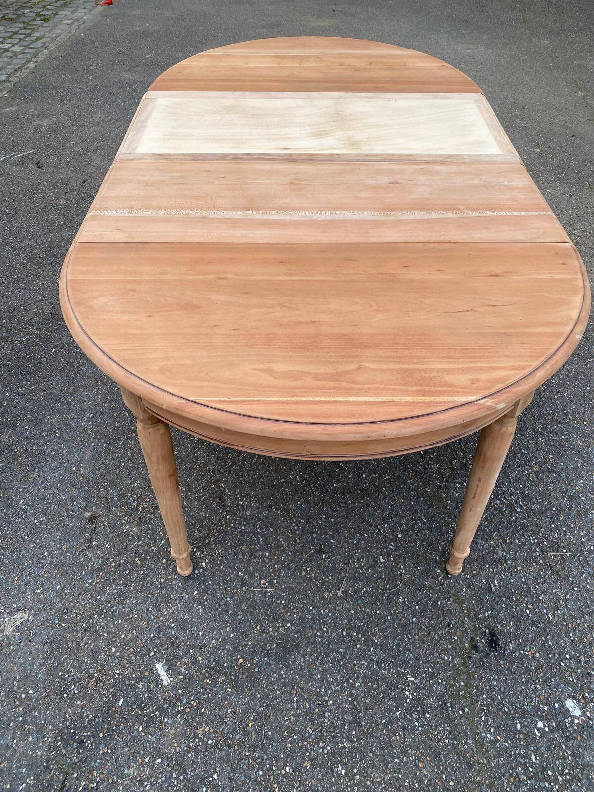 Renovated Louis Philippe round extendable dining table 110-200cm 19th century