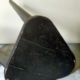 Paire de sellettes tripodes anciennes patine noire