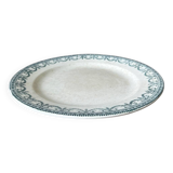 Small round dish on foot