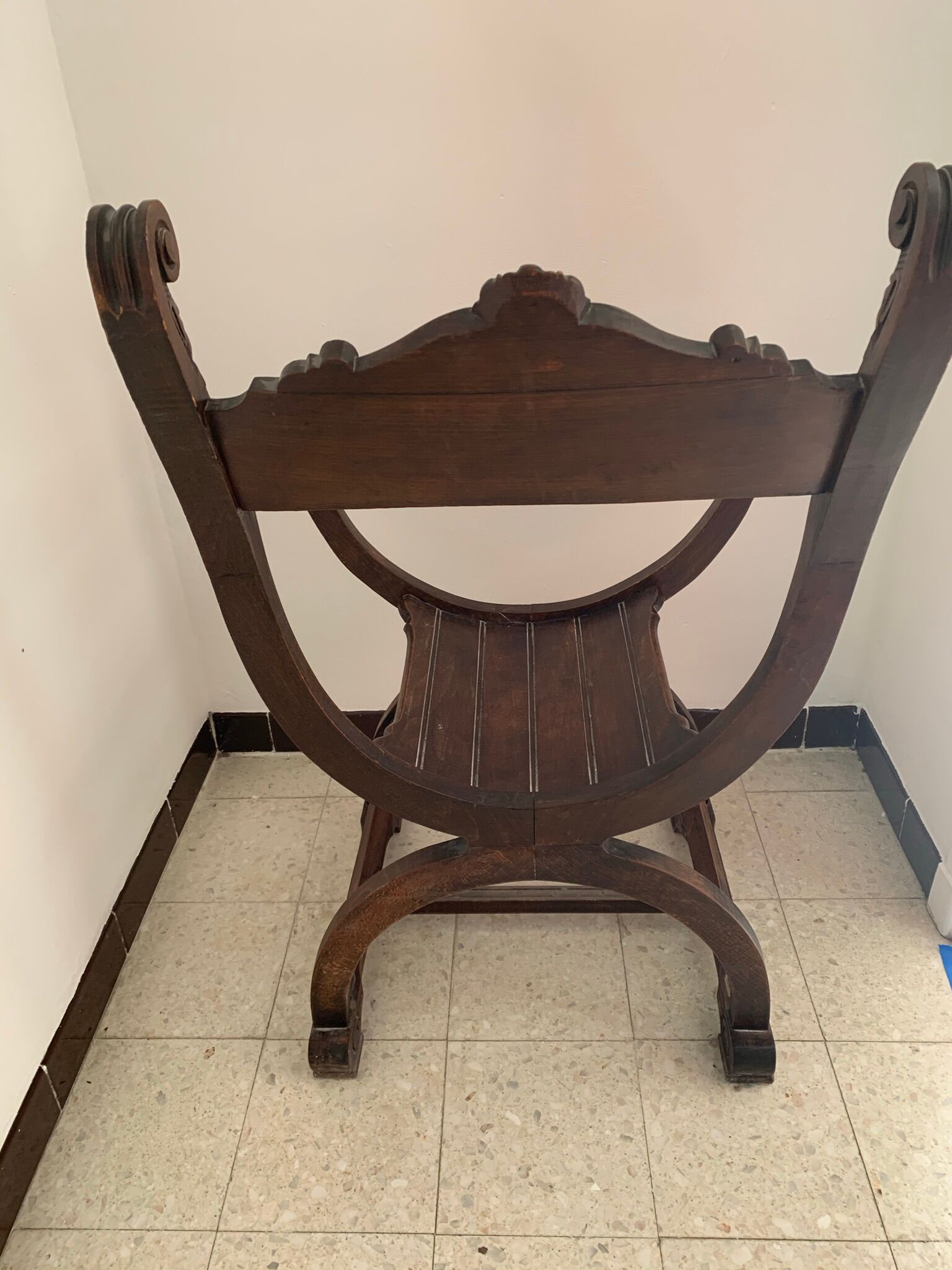 Dagobert armchair