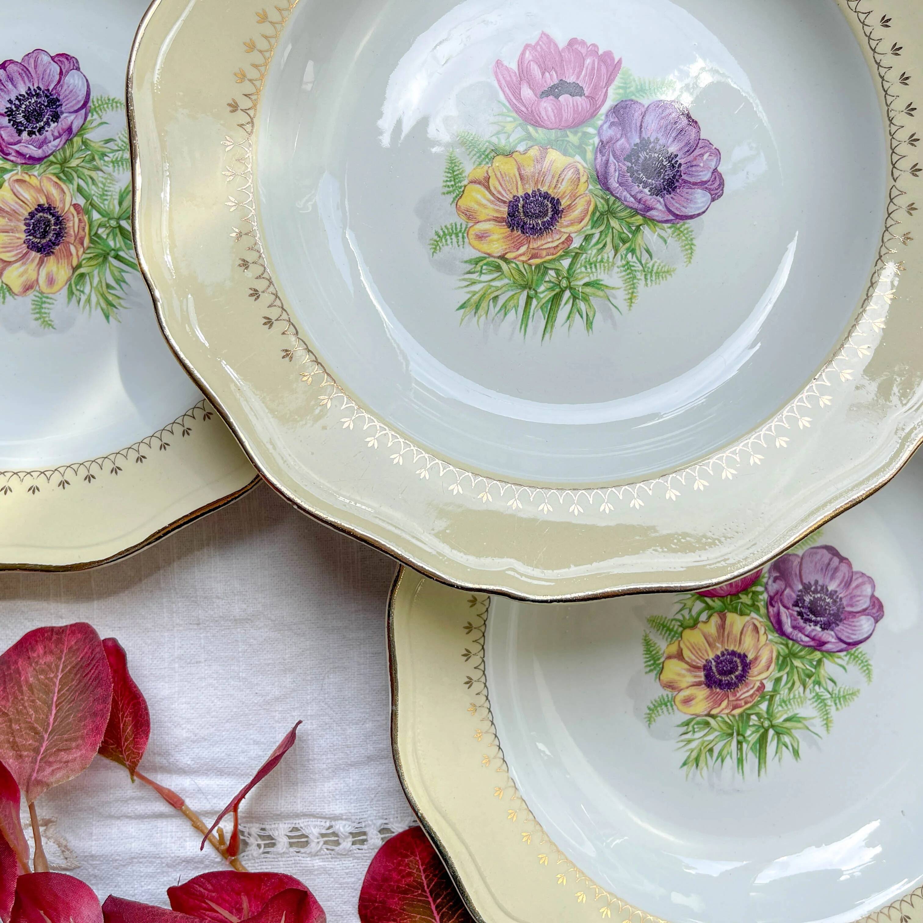4 vintage porcelain soup plates with white and golden yellow floral pattern L'Amandinoise "Coopélia"