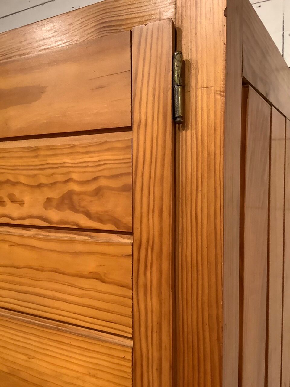 "Weekend" wardrobe in pine of the Landes by Pierre Gautier Delaye for Vergnères, France 1956