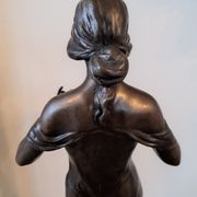 Sculpture femme art nouveau en bronze