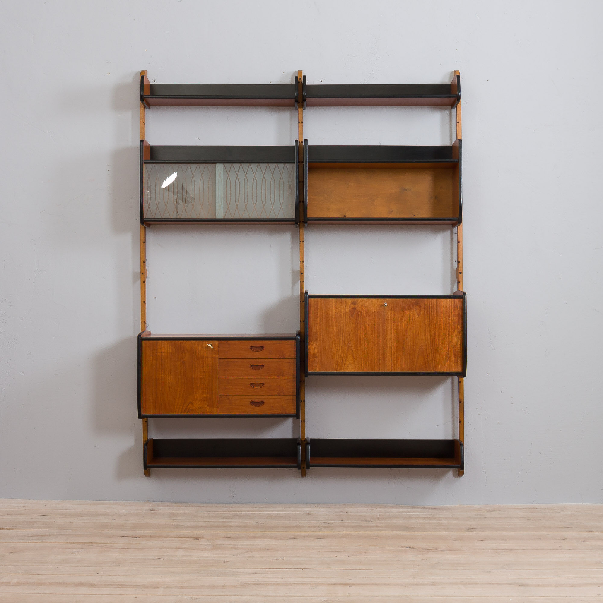 Two bay Teak Ergo Modular Wall Unit with 4 Shelves & 4 Cabinets by John Texmon for Blindheim Møbelfa