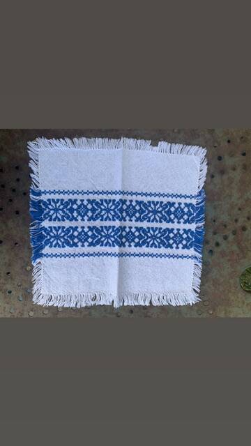 Rectangular tea tablecloth and 6 napkins, made in France, Basque linen, white and blue, Vintage