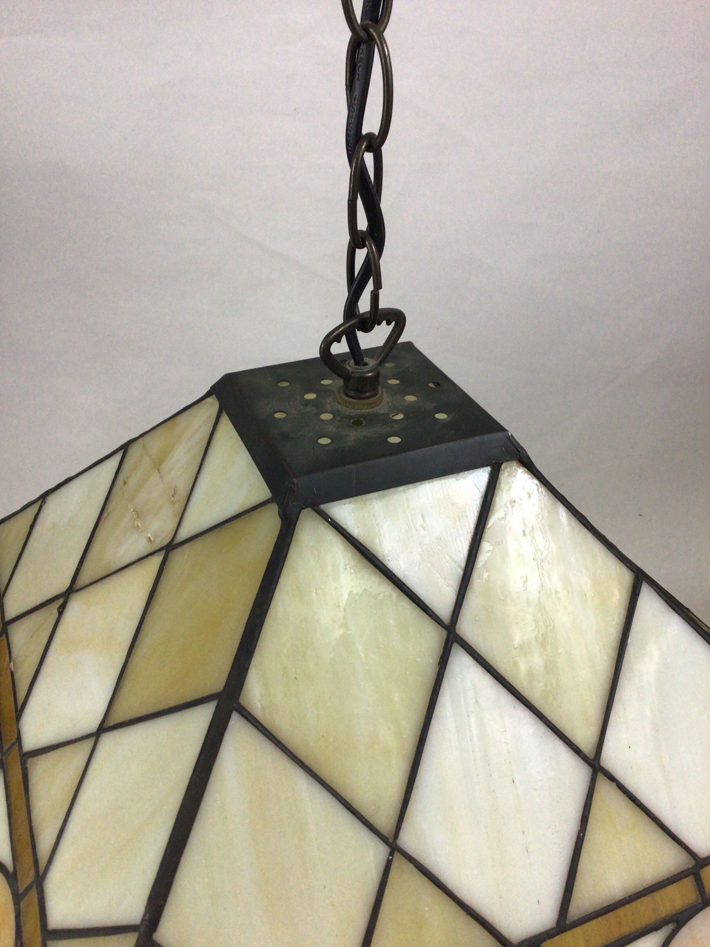 Tiffany Art Deco style pendant lamp