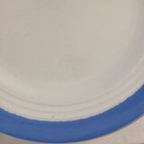 11 white plates with blue surrounds. Years 60. Saint Amand.