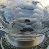 Refined carafe ball shape, pear neck. in finely engraved crystal