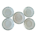 4 flat plates and 1 cake plate Longchamp tart pattern Saida in iron earth 2 flat plates and the cake plate in good condition (signs of wear) 1 cracked plate (see photo) 1 chipped plate (see photo) flat and 1 iettes Longchamp tart cake plate Saida pattern in iron clay