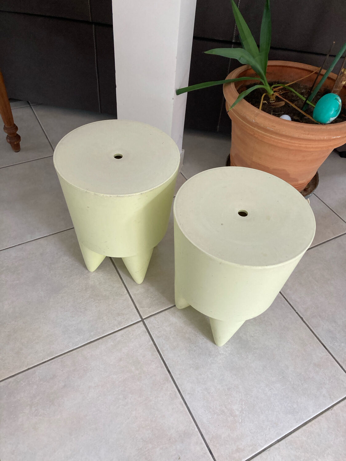 Pair of BUBU XI STARK almond glass stools