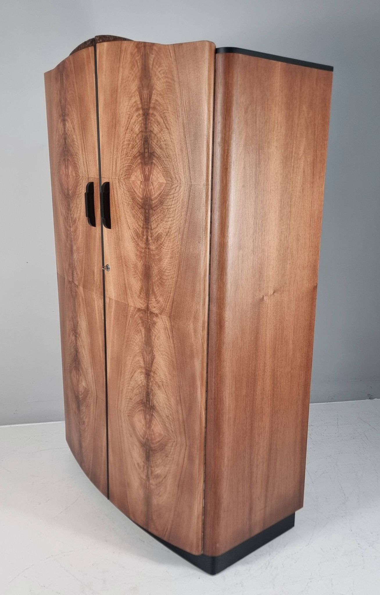 Art Deco Walnut Wardrobe by Jindrich Halabala, 1940s