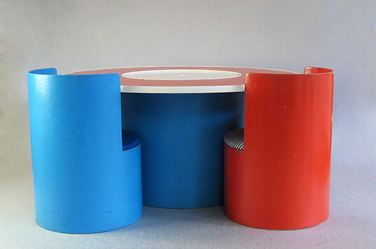 Table and chairs Bernard Holaway