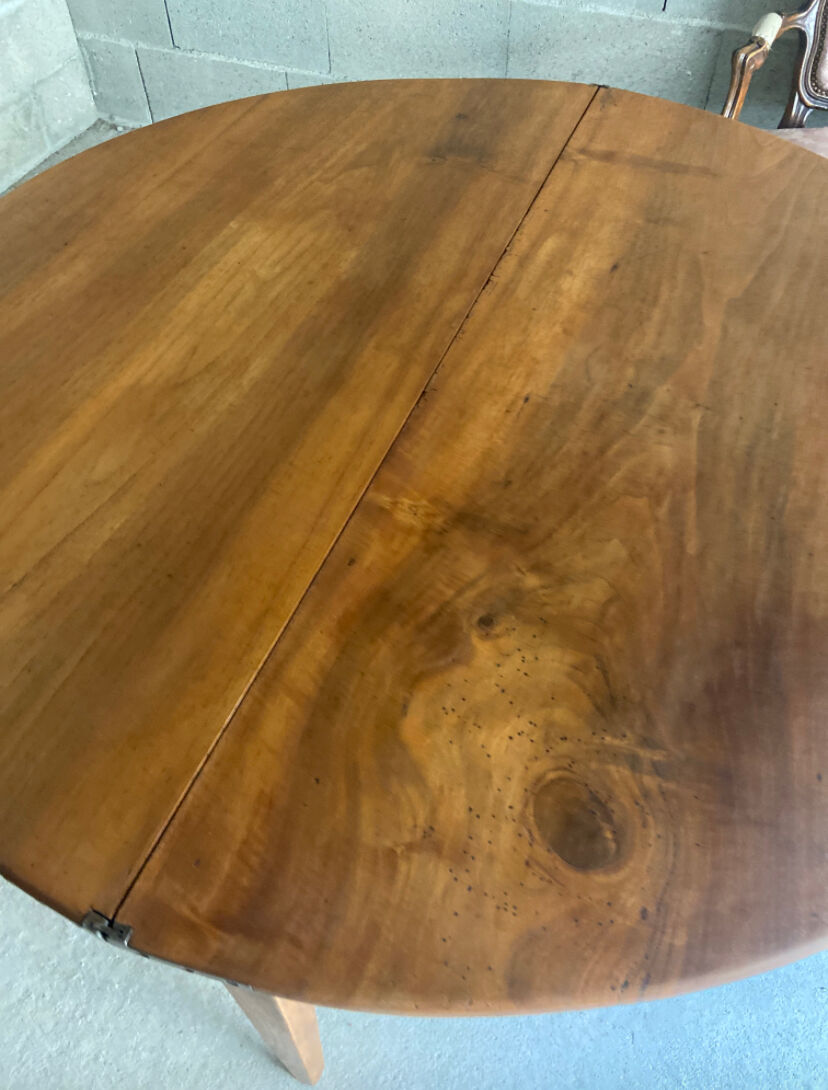 Antique table in folding round walnut