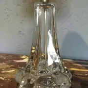 Vannes Le Châtel crystal table lamp with red fabric shade, 1970s