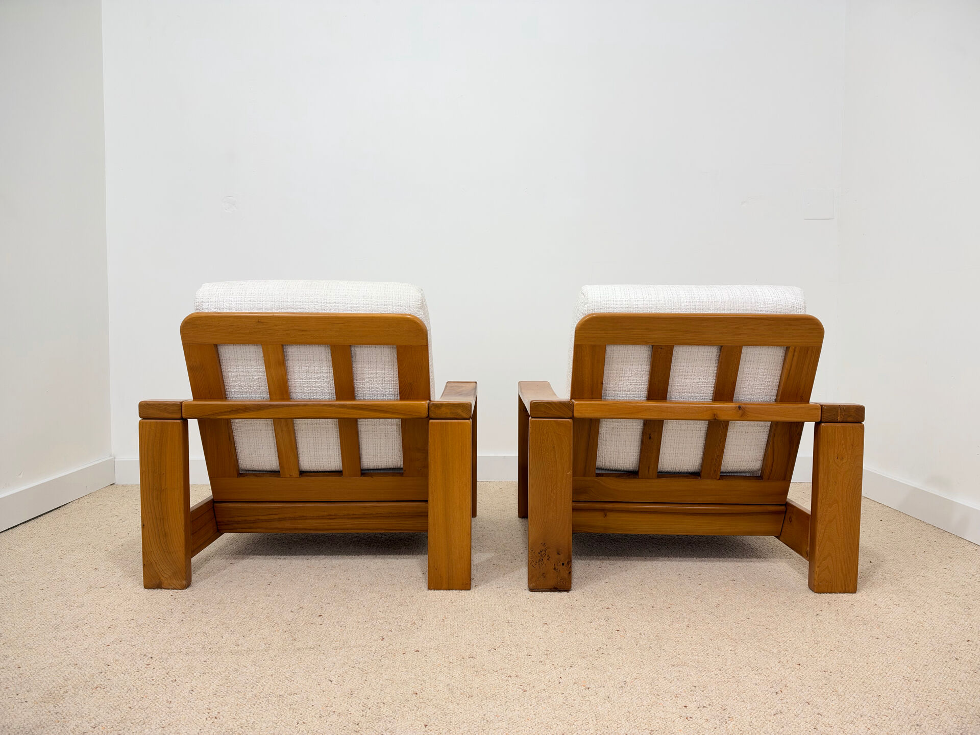 Pair of vintage armchairs in solid wood – new white fabric