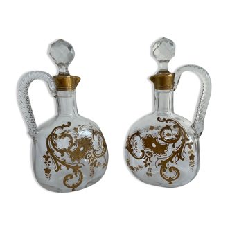 Paire de carafes Cristallerie Baccarat cristal blanc peint à l'or fin, Art Nouveau, 1900