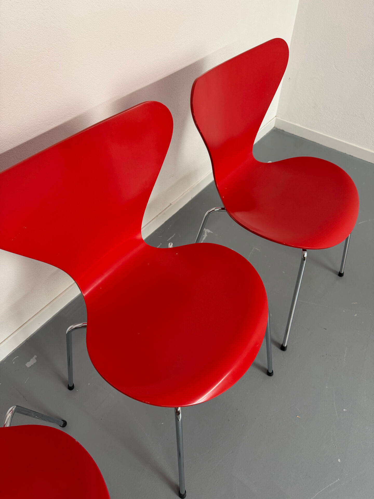 Lot of 4 chairs Series 7 model 3107 design Arne Jacobsen /Fritz Hansen