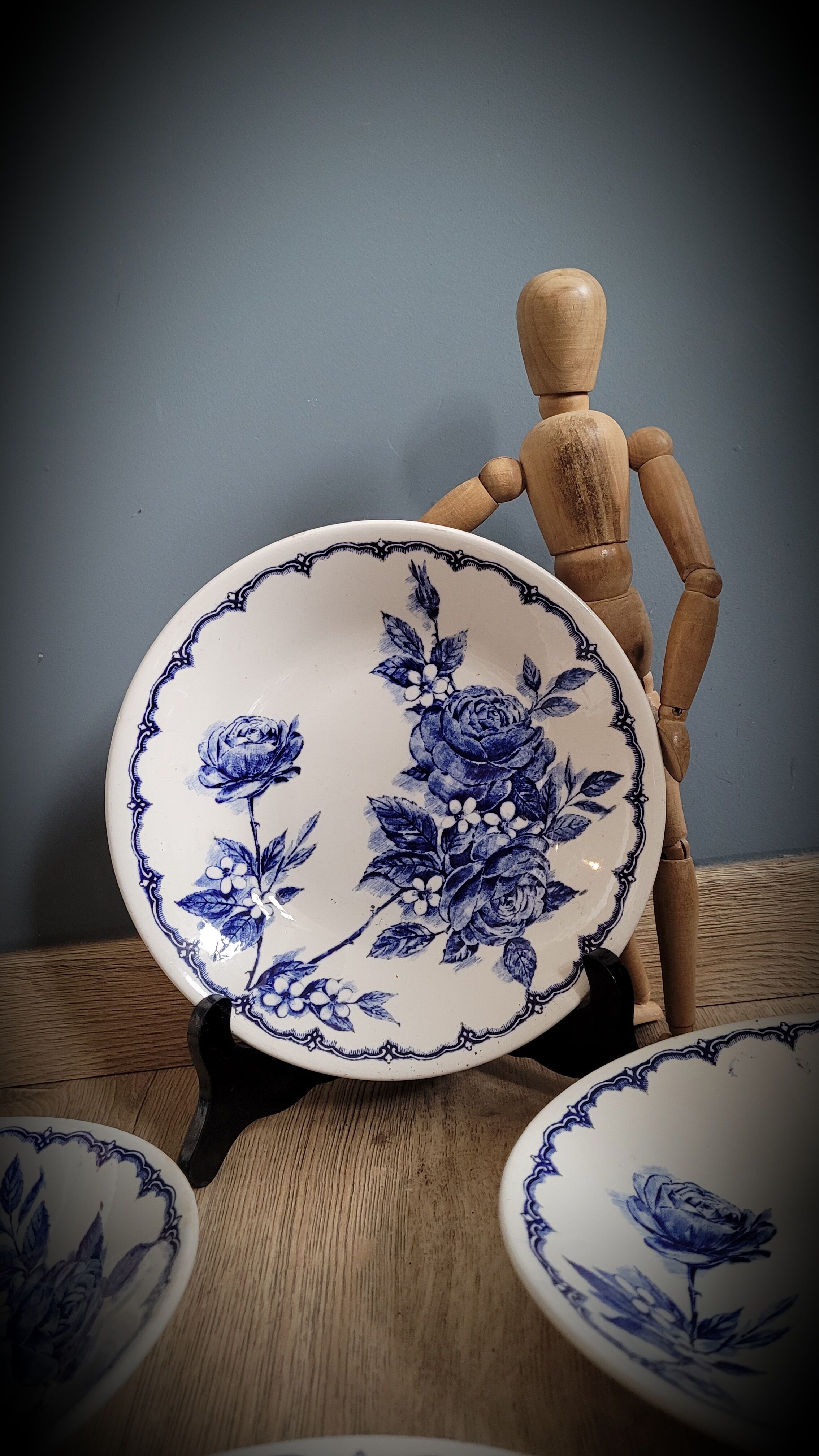 Set 4 plates Ironstone