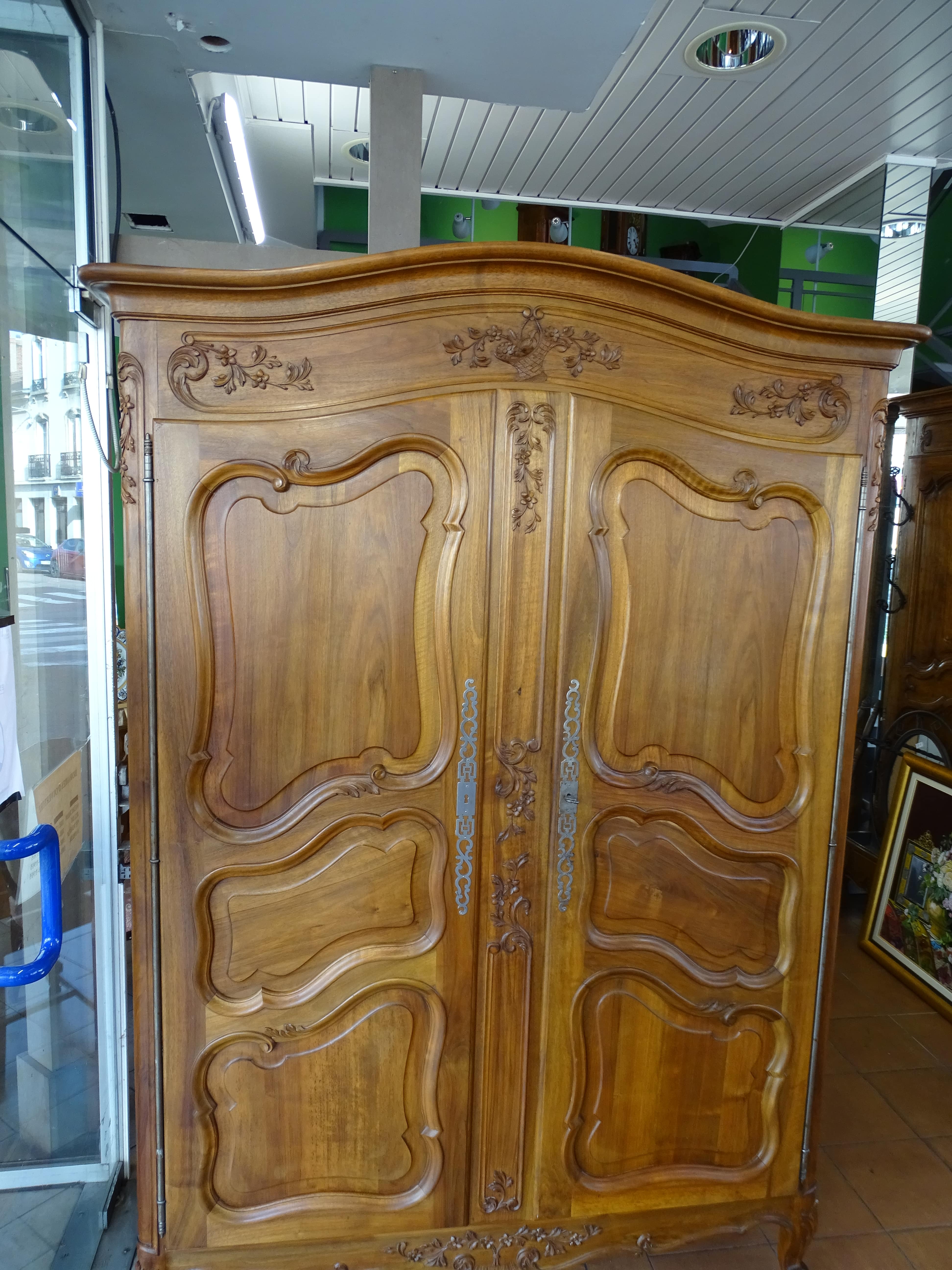 Provencal wardrobe
