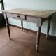 Table en bois bureau patine grise
