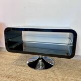 Side table with tulip base in chrome