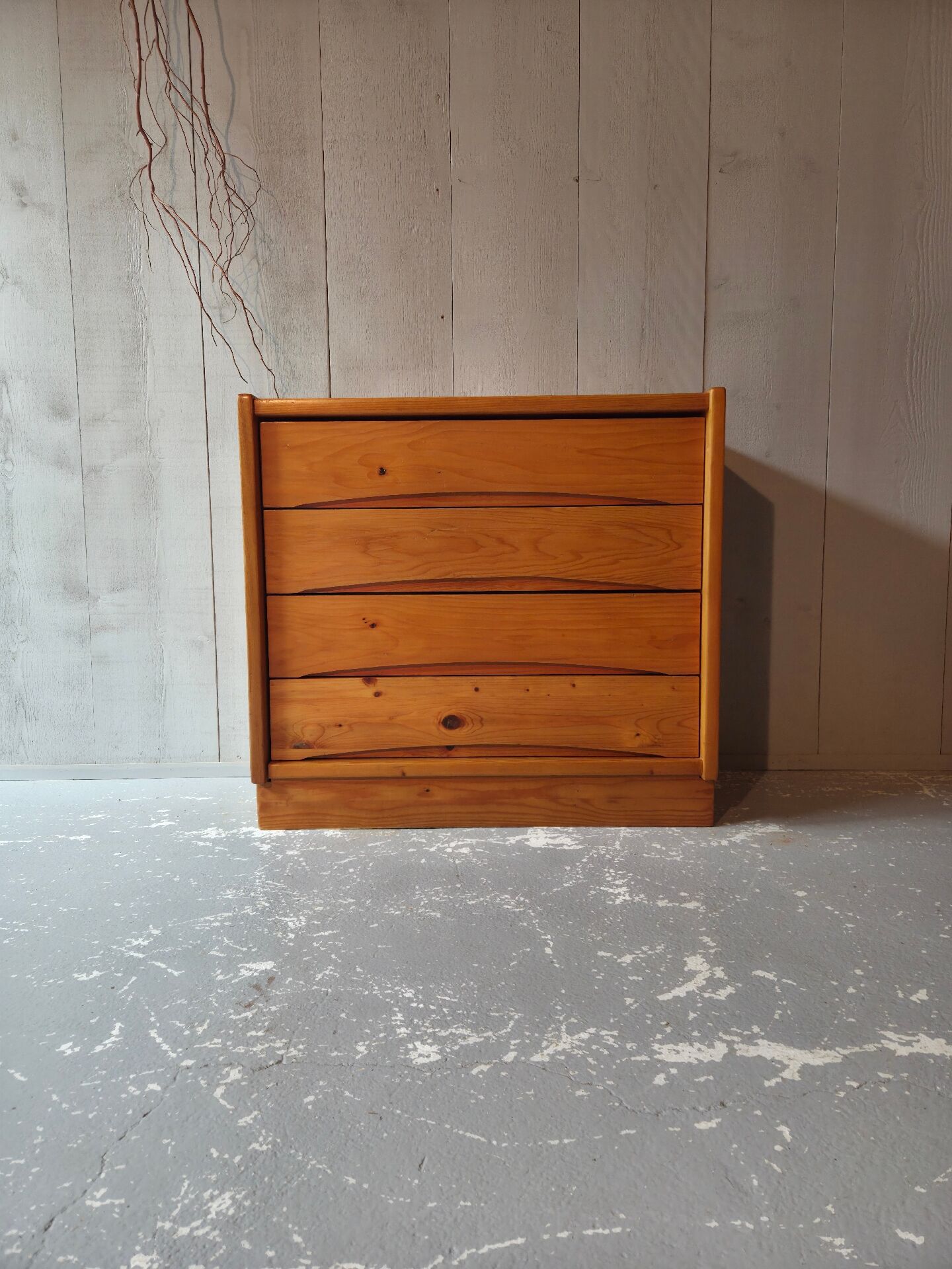 Commode en pin