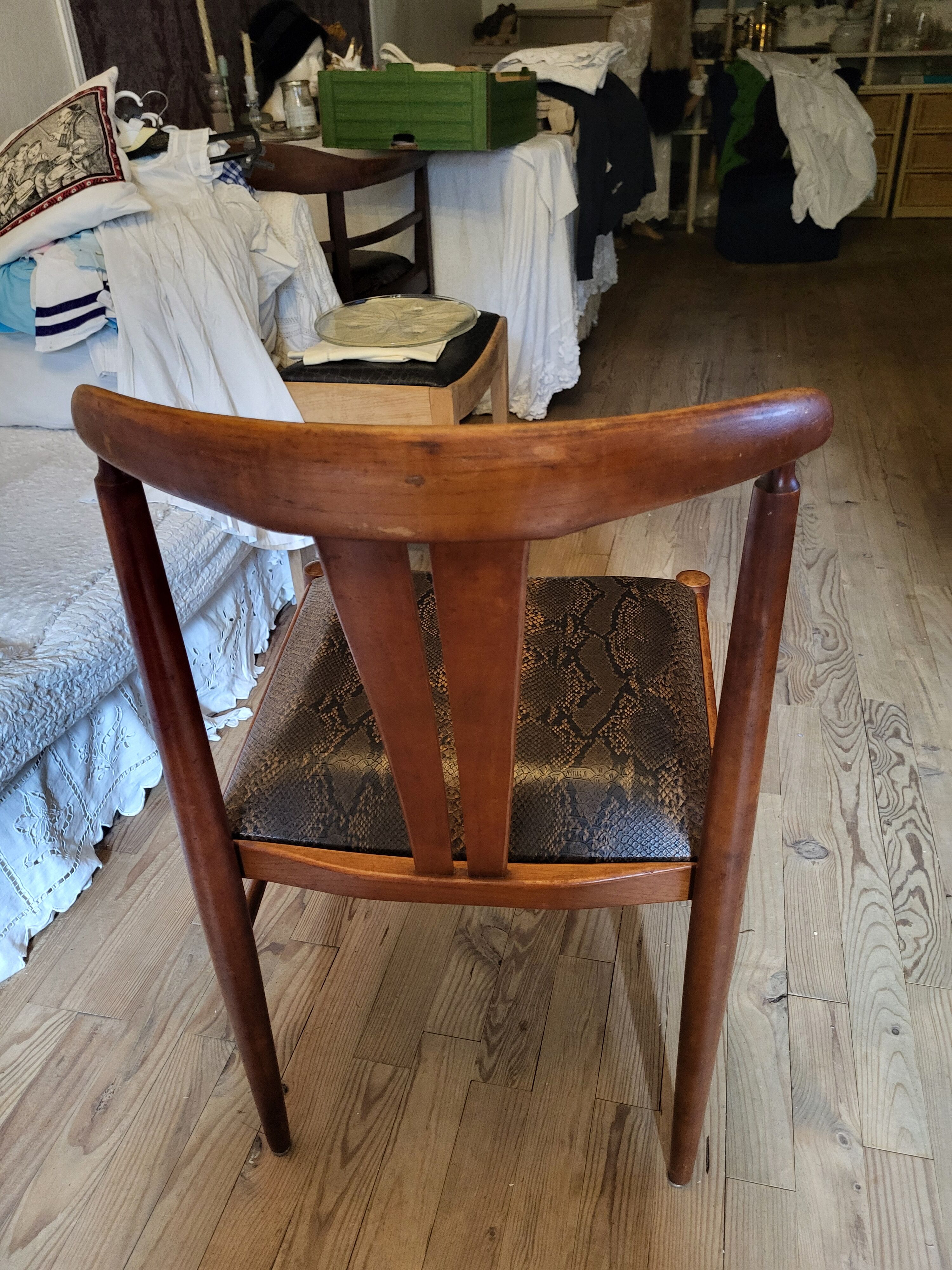 Chaise vintage  rénovée
