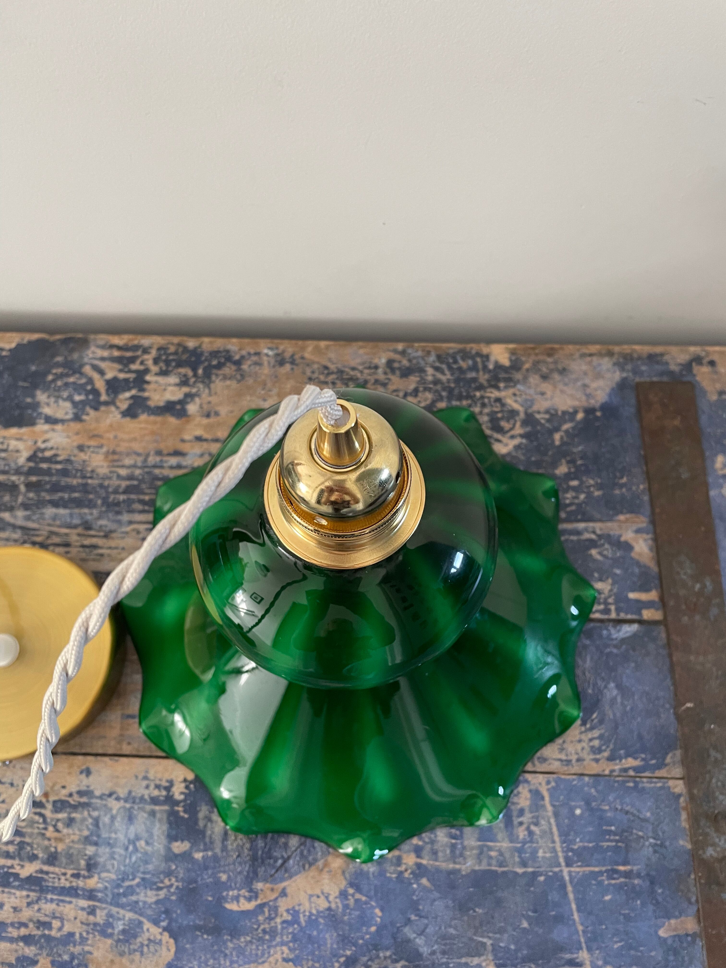 Vintage suspension lamp in marbled green opaline