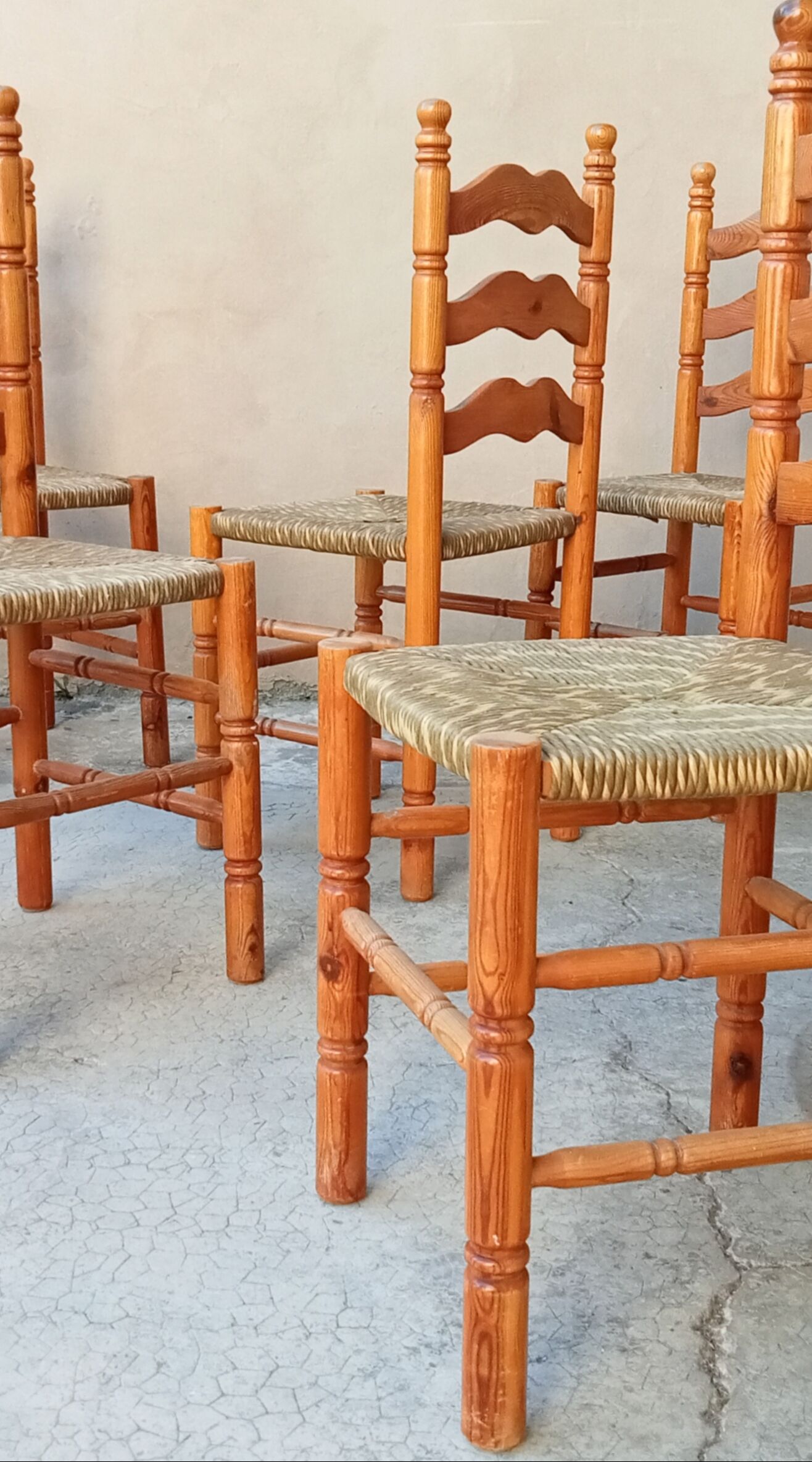 Lot de 5 chaises paillées vintage style espagnol