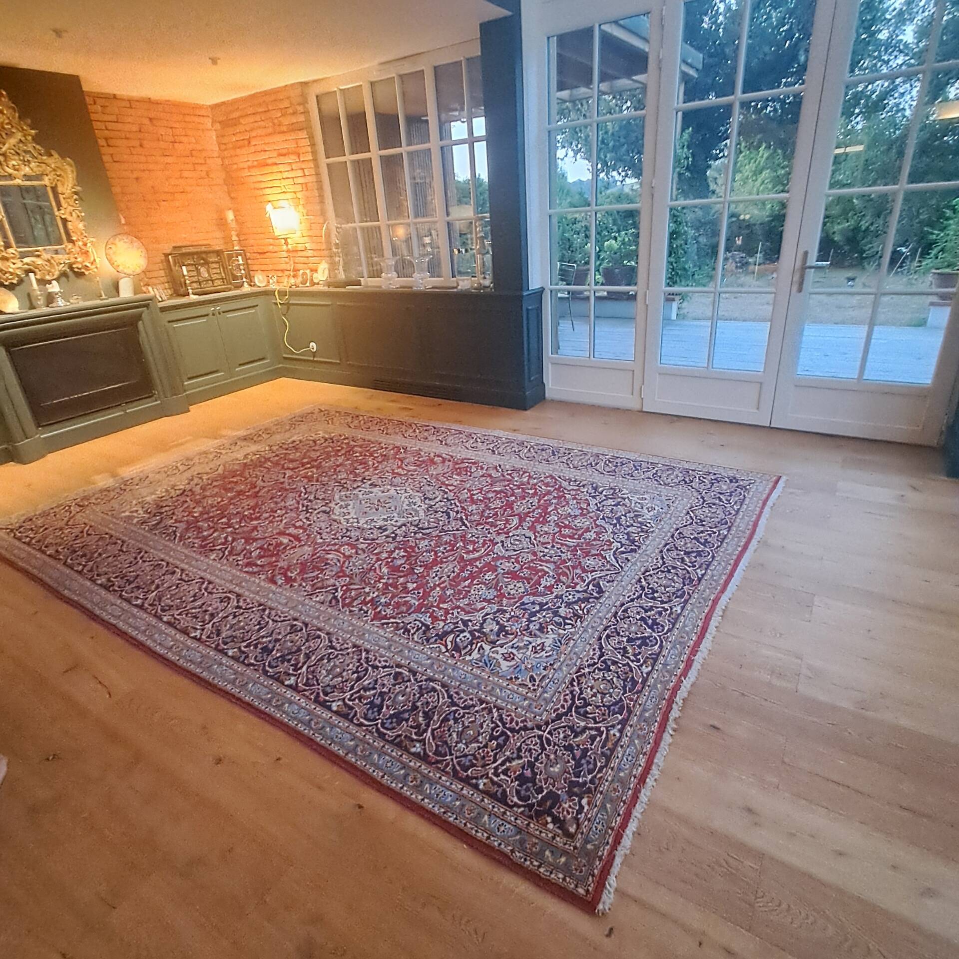 Hand-knotted Persian rug – 3.64 x 2.54 m (Excellent condition)