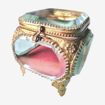 Old jewelry box
