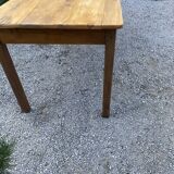 Farm table