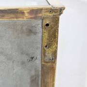 Petite Vitrine en Laiton – 1930