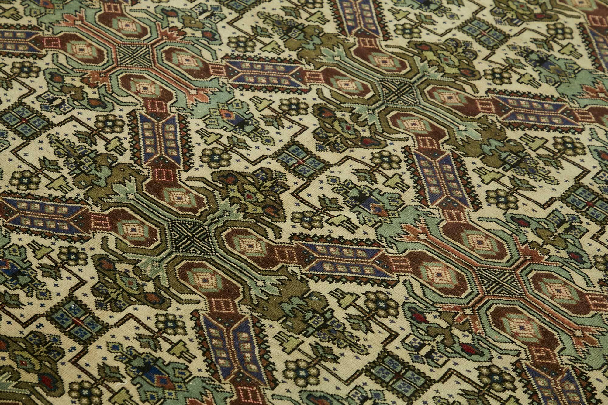 Turkish Wool Vintage Kayseri Rug 195 cm x 280 cm