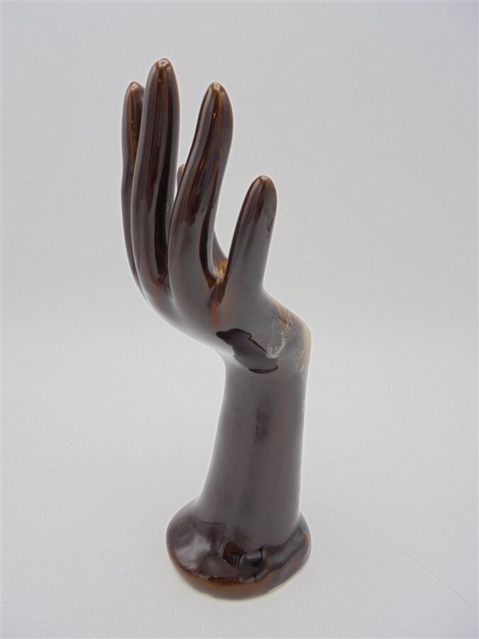 Hand-shaped soliflore baguier