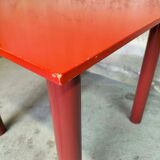 Kartell table model 4300 by Anna Castelli Ferrieri
