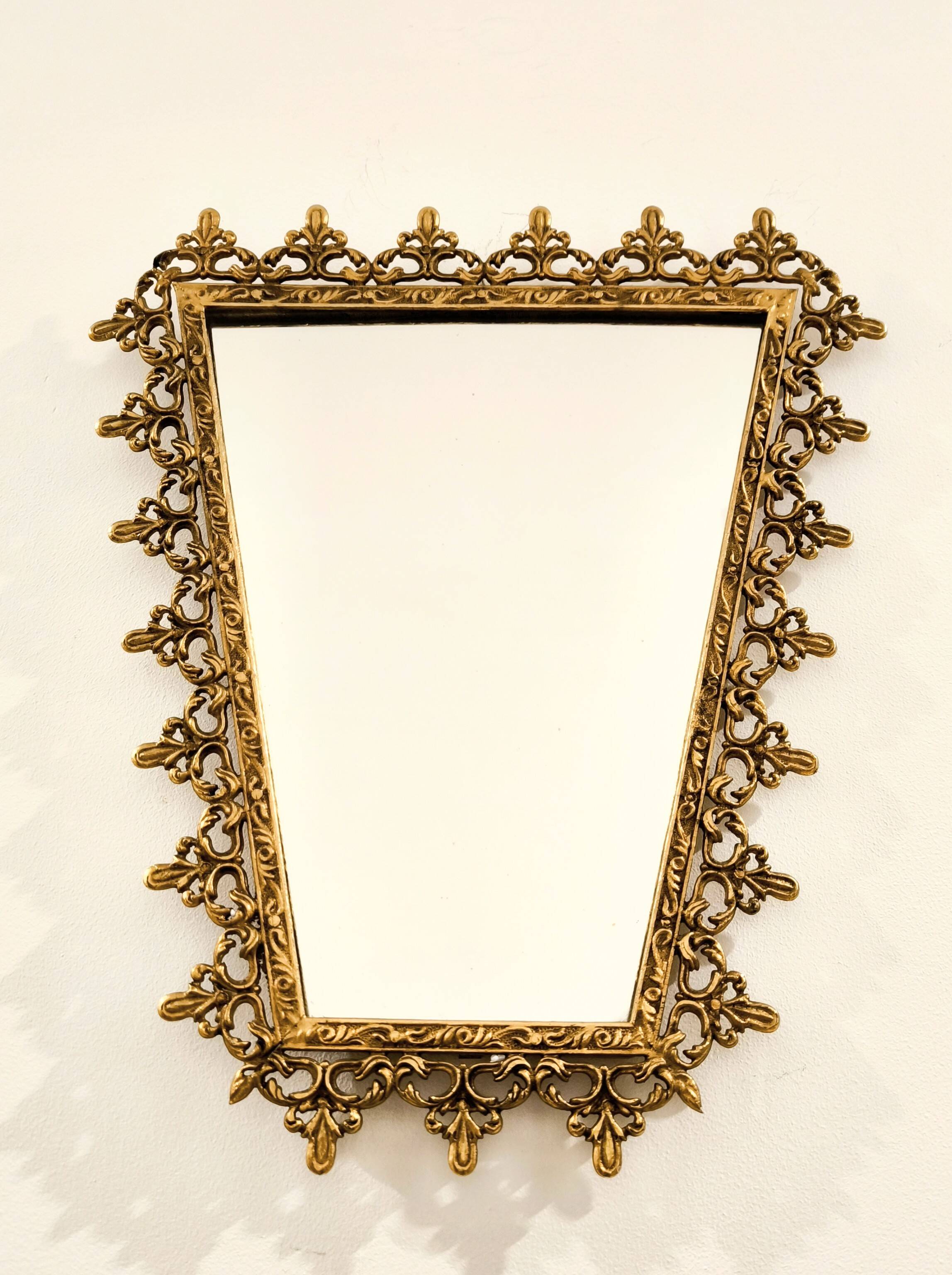 Vintage Italian rococo style mirror from the 50s