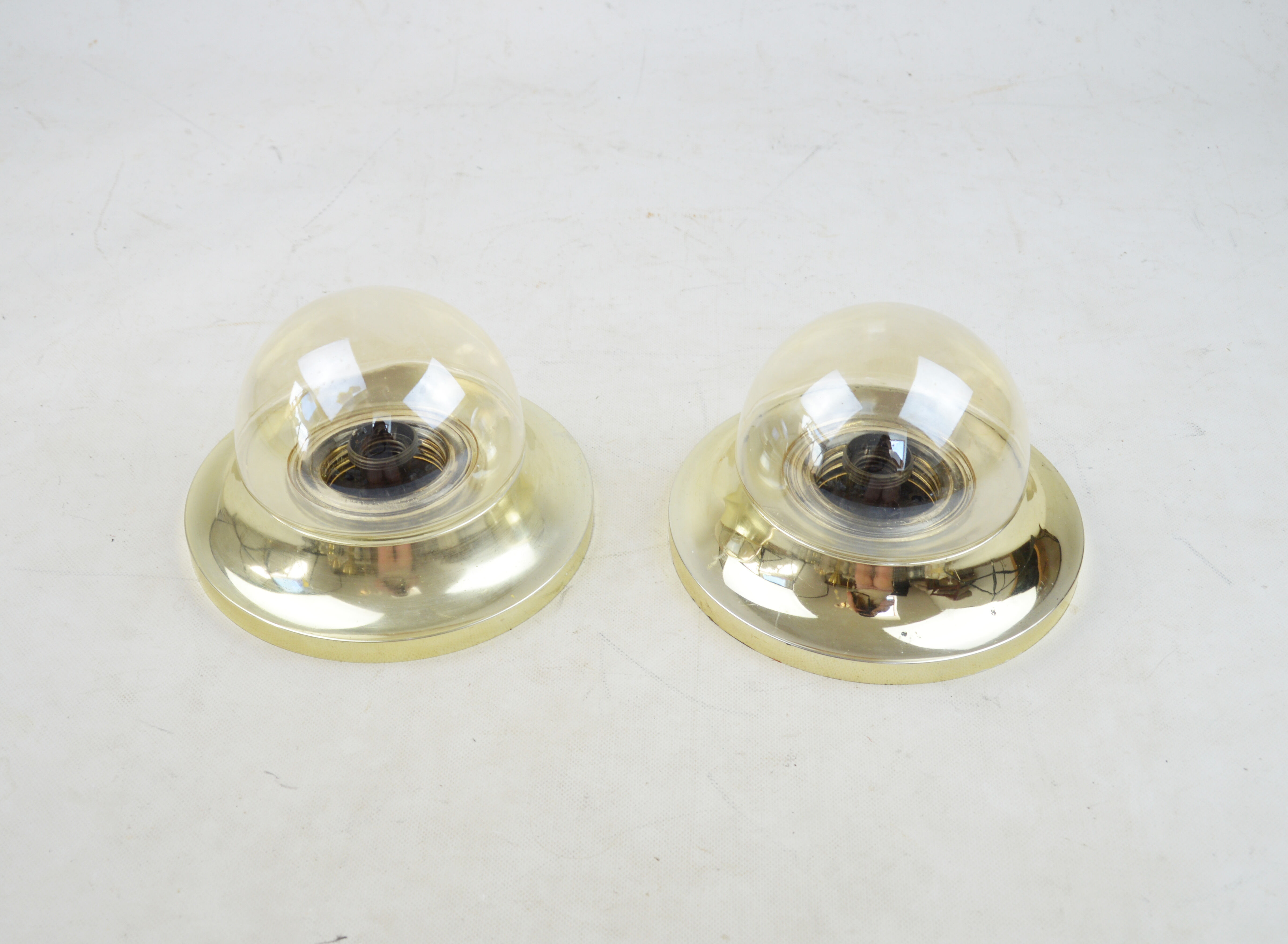 Pair of ceiling lamps