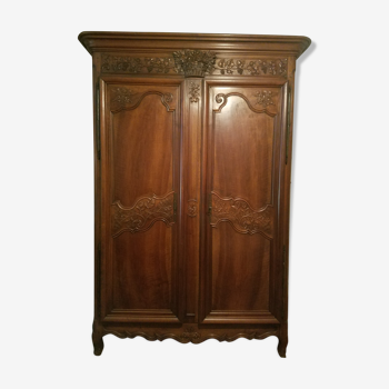 Walnut wedding wardrobe