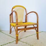 Children's chair wood and yellow scoubidou